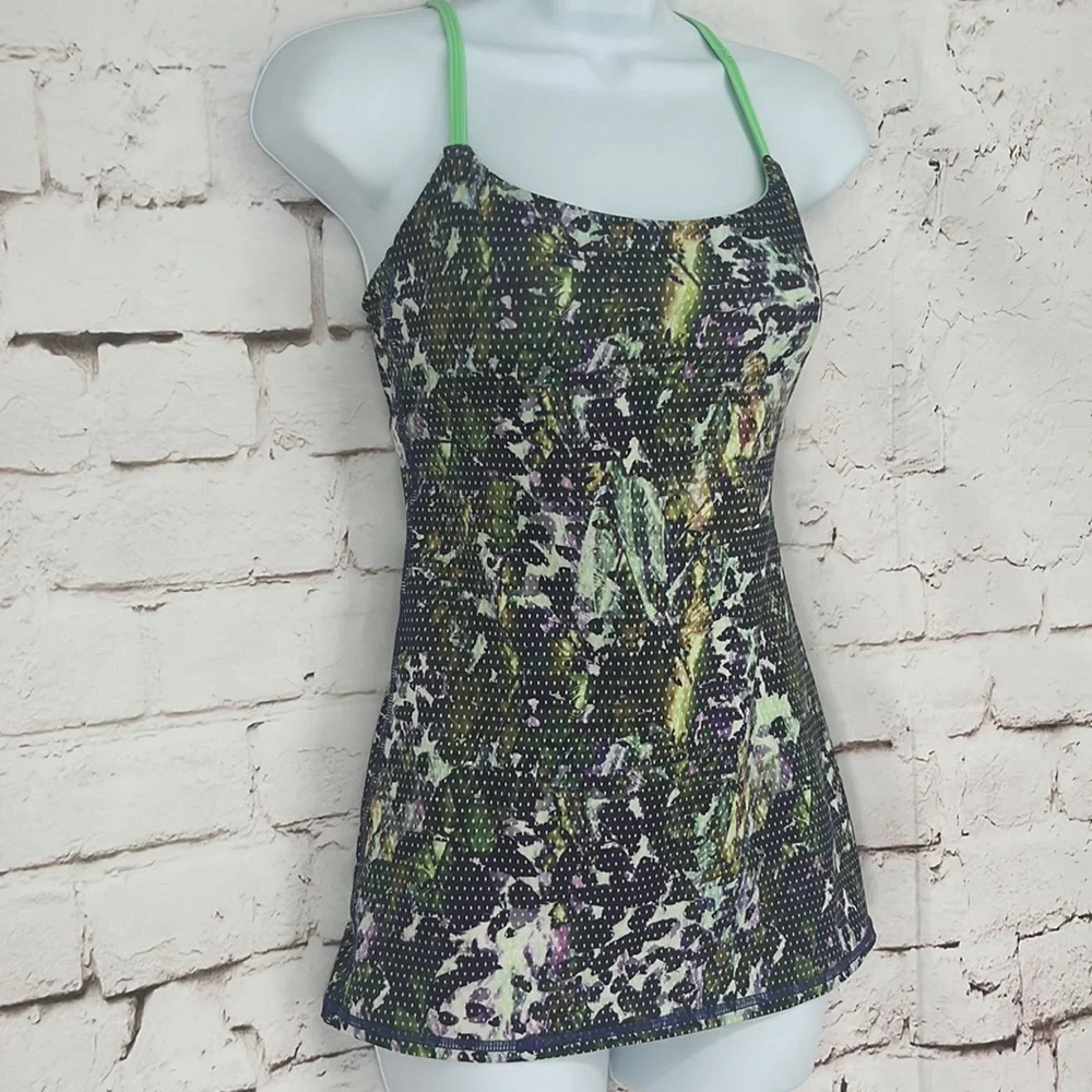 lululemon “Dancing Warrior” Tank, Size 4